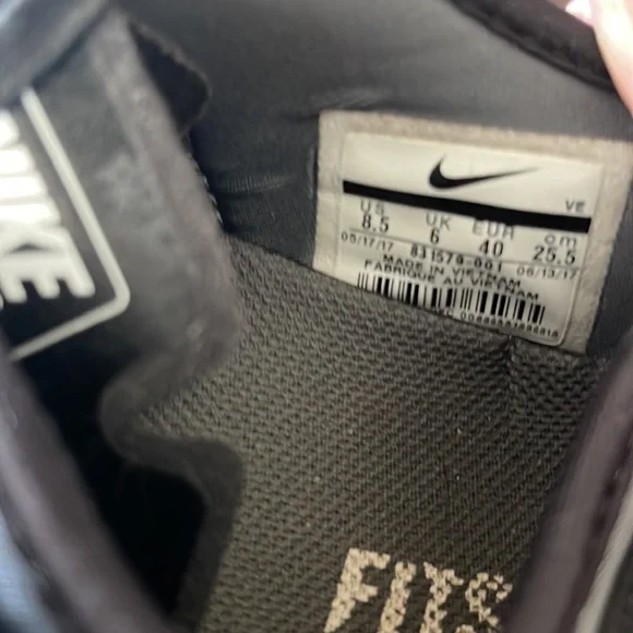 Nike Training Flex Adapt Runners Size 8.5🥰🥰 - Picture 3 of 5